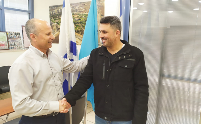מוטי אלוש 