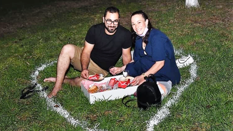 מבלים בתוך לבבות.png