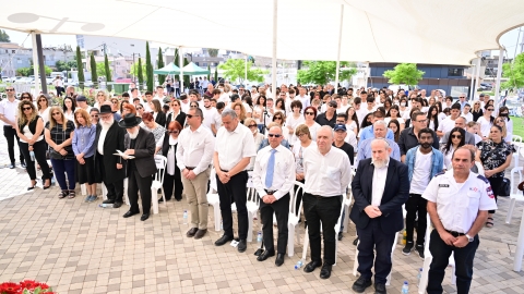 מאות משתתים כמדי שנה.JPG