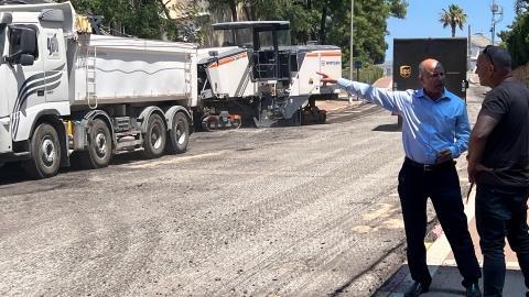 הסלילה ברחובוות גבעת המורה.jpg