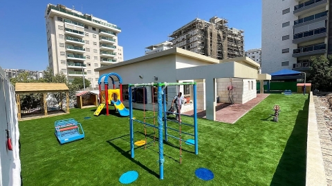 שדרוג חצרות - גן ברקת .jpg