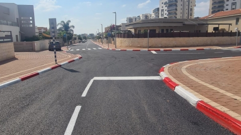 אסתר המלכה.jpg
