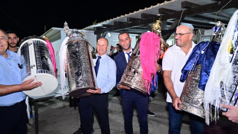 חגיגות שמחת תורה בעפולה בסוכות.JPG
