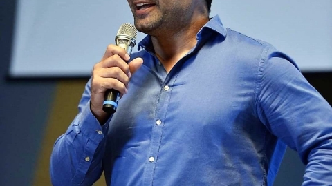 אריק זאבי- קרדיט עמוד הפייסבוק.jpg