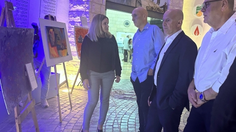 ראש העיר אלקבץ יור יד לבנים ארצי אלי בן שם ויור יד לבנים עפולה אלי ימין יחד עם אפרת שפע דור ממשרד הב