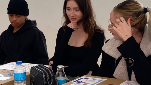 לומדים על המחשבים החדשים.JPG