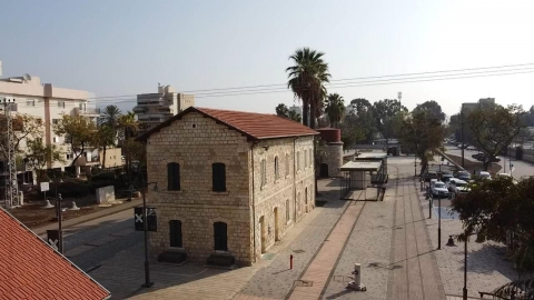 במבנה תוקם מסעדת שף.jpg